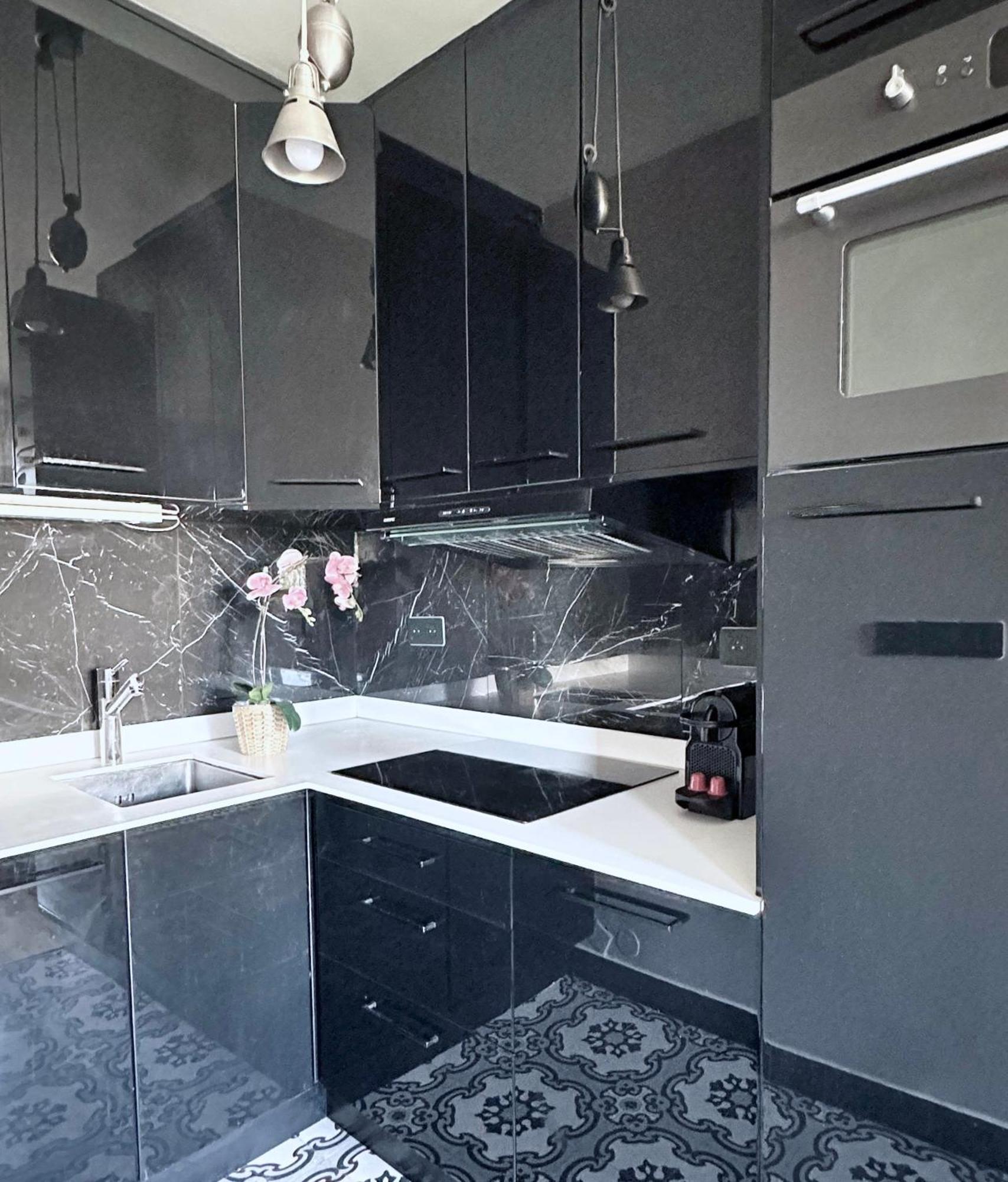 Stylish Apartment With A Balcony In Paris Eksteriør bilde