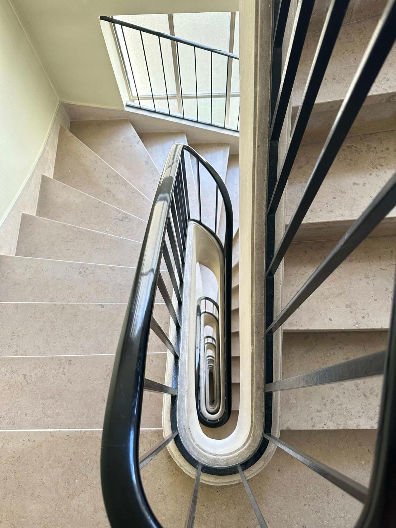 Stylish Apartment With A Balcony In Paris Eksteriør bilde