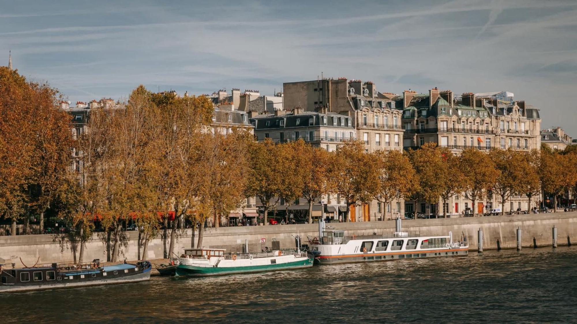 Stylish Apartment With A Balcony In Paris Eksteriør bilde